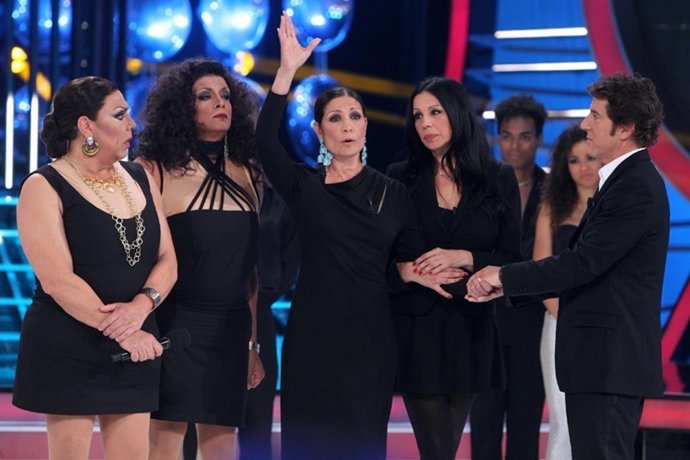 Toñi y Encarna Salazar se reencuentran después de 6 años junto a sus hermanos