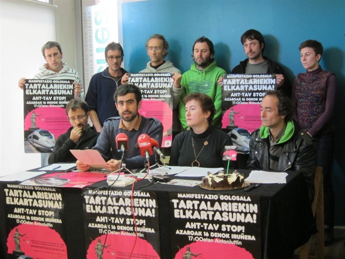 Representante de Mugitu y los acusados por los tartazos a Barcina.