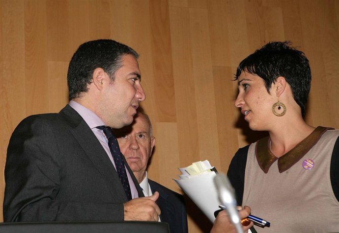 Elias Bendodo PP y Toni Morillas IU en pleno diputación 