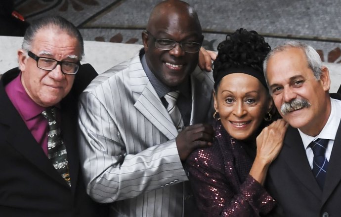 Orquesta Buena Vista Social Club, con Omara Portuondo, en el Maestranza