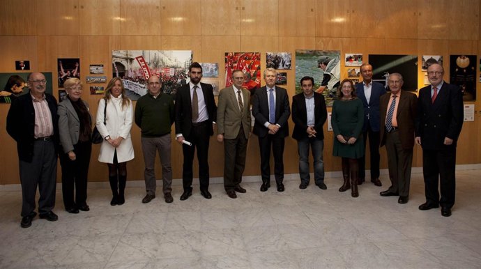 Inauguración exposición reporteros gráficos 2012 en el centro riojano de Madrid 