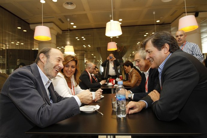 Desayuno Rubalcaba y Díaz. Conferencia Política PSOE