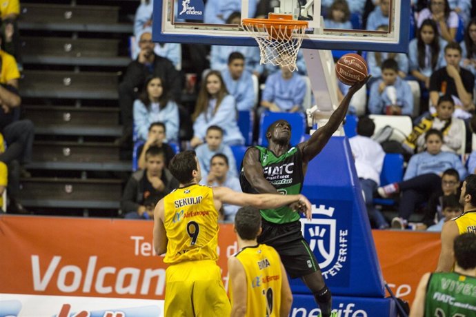 El FIATC Joventut supera al CB Canarias