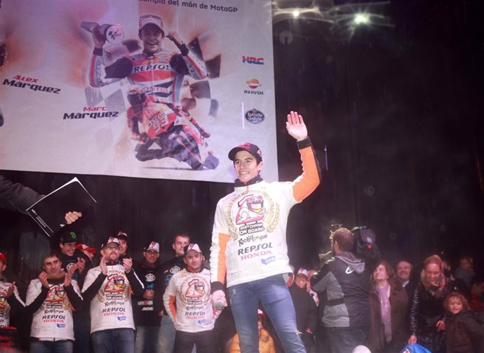 Marc Márquez en la fiesta de Cervera
