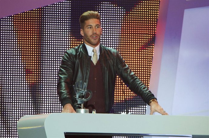 MADRID, SPAIN - JANUARY 24:  Sergio Ramos attends "40 Principales Awards" 2012 a