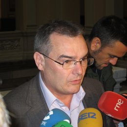 Angel González (IU)