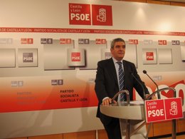 Julio Villarrubia tras la Permanente del PSCL