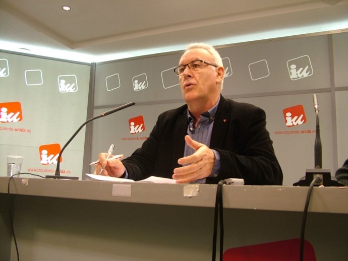 El coordinador federal de IU, Cayo Lara