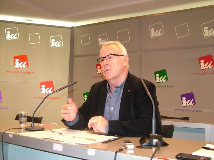 El coordinador federal de IU, Cayo Lara