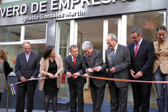 Inauguración del vivero