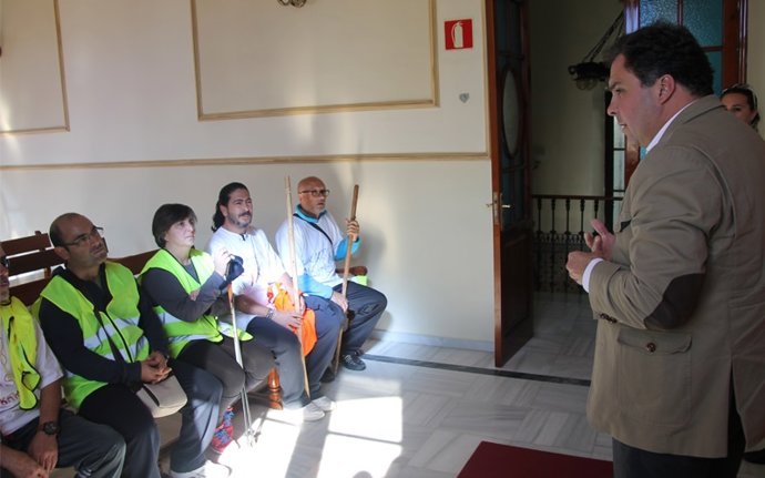 Trabajadores de la escuela de hostelería de Islantilla paran en San Juan.