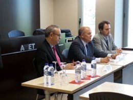 Representantes en la reunión mantenida con los empresarios del transporte