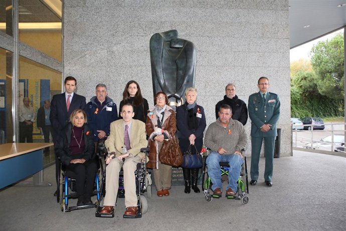 Ofrenda floral en la DGT