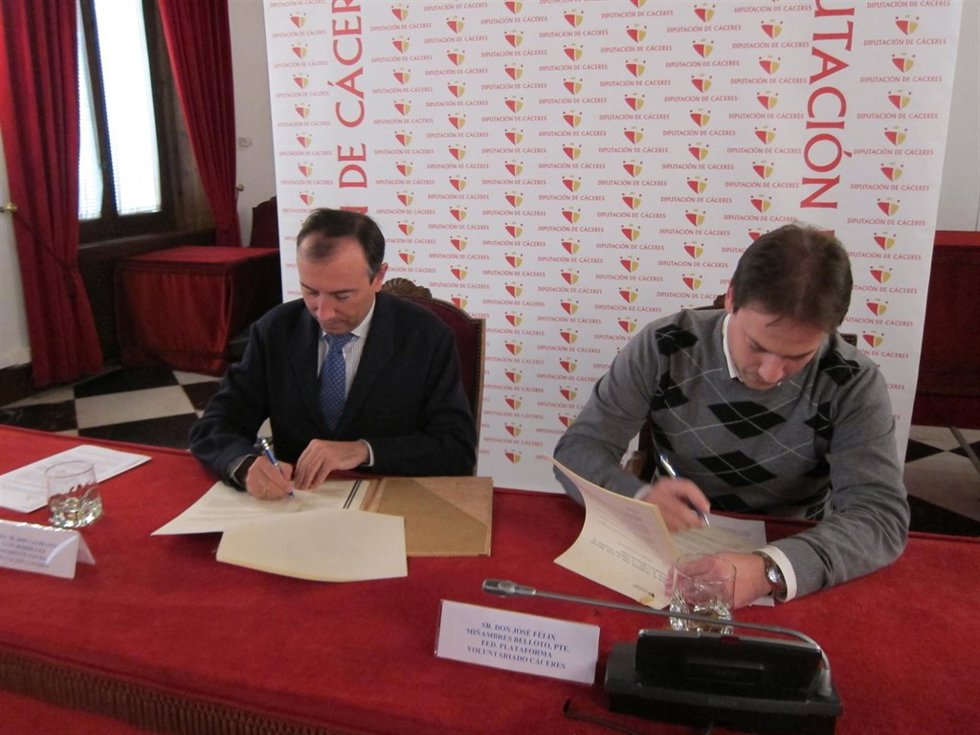 Laureano León Y José Félix Miñambres Firman El Convenio Infovolca