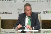El Gobierno regional adelantará 8 millones a la UEx para compensar el fraccionamiento del pago de matrículas