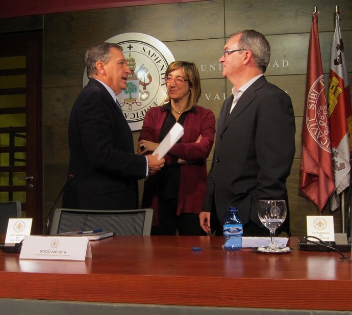 De izq. A drcha., Juan José Mateos, Rocío Anguita y Carlos Matrán