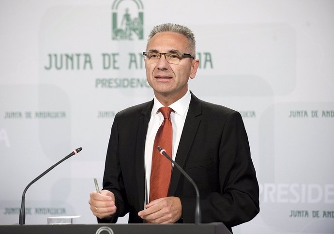 El portavoz del Gobierno andaluz, Miguel Ángel Vázquez, hoy en rueda de prensa