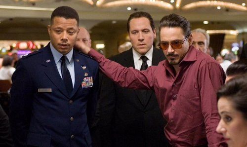 Terrence Howard y Robert Downey Jr. EN IRON MAN