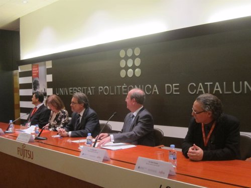 Pte.Generalitat Artur Mas, A.Giró y E.Fossas (UPC)