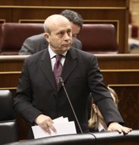 El PSOE pide explicaciones a Wert por su gestión en educación
