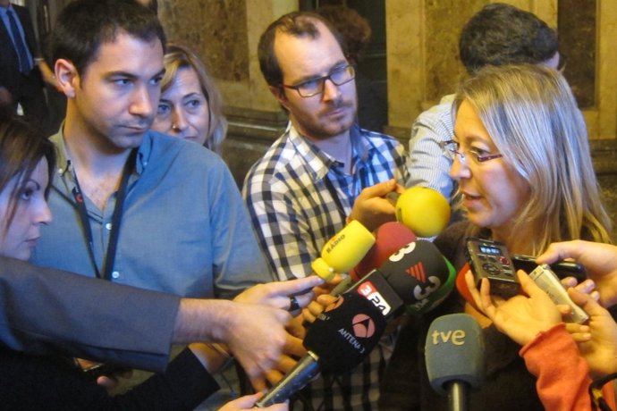 Neus Munté, conseller de Bienestar Social de la Generalitat