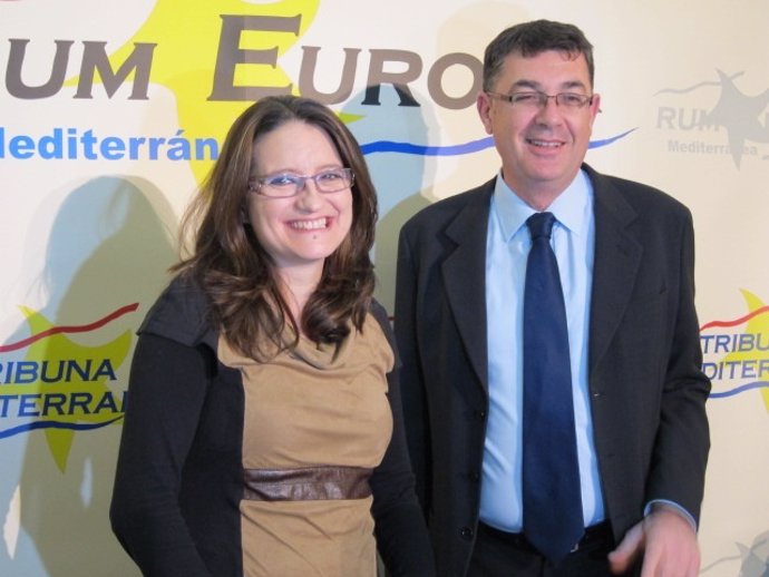 Oltra y Morera en el Fórum Europa en Valencia