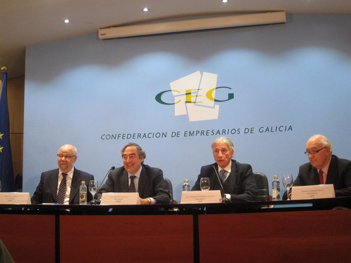 El presidente de la CEOE, Juan Rosell, visita la CEG