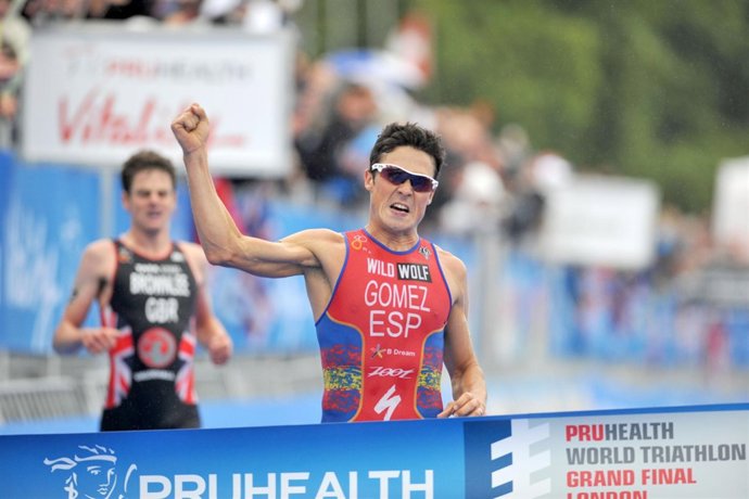 Gómez Noya, campeón del mundo