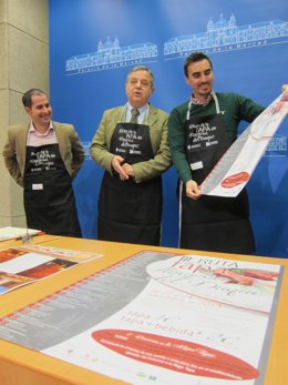 Fuentes, entre Ortega y Ripoll en la presentación