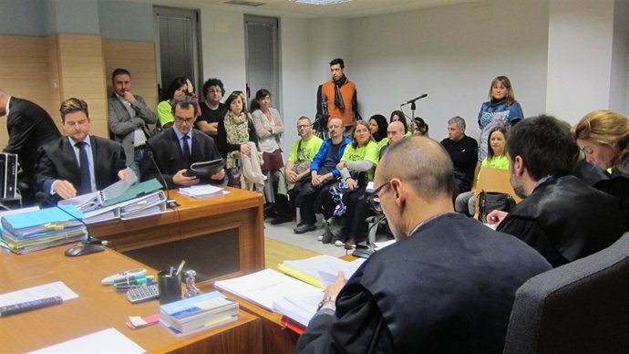 Juicio por el traslado de la plantilla de Konecta en Torrelavega a Valladolid