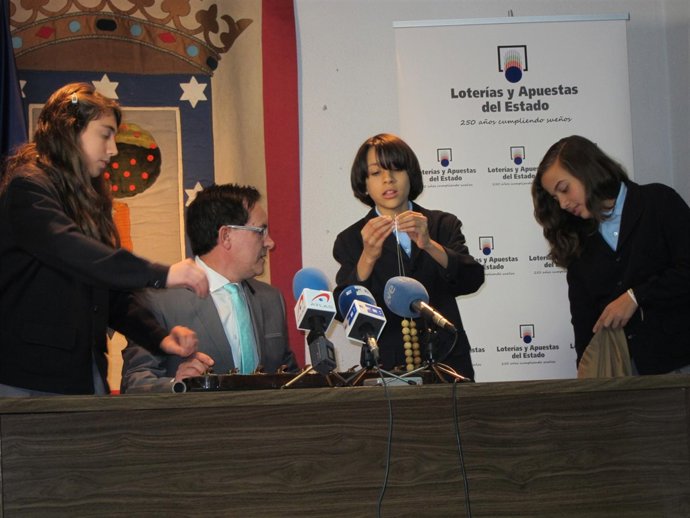 Niños de San Ildefonso ensayando