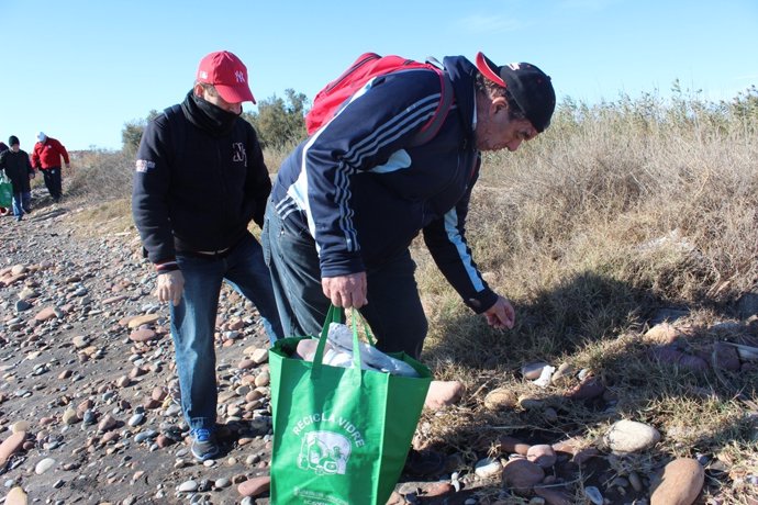 Limpieza de los humedales de La Marjal del Moros