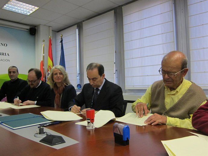 Firma del acuerdo para los complementos retributivos