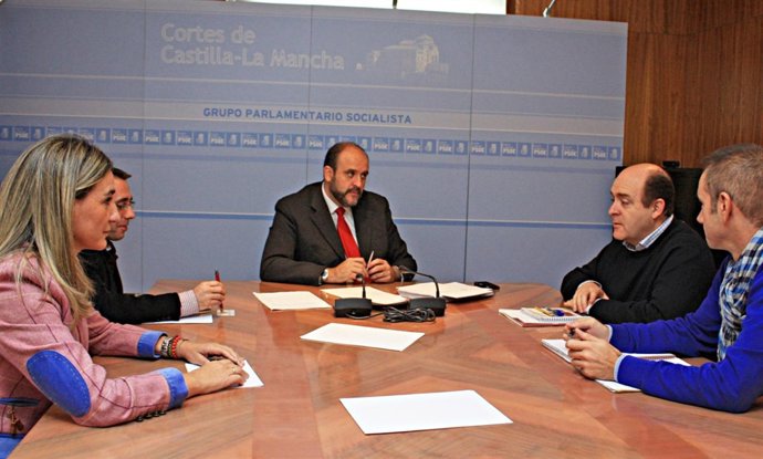 Reunión PSOE red pobreza