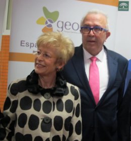 José Sánchez Maldonado, junto a Elena Víboras.