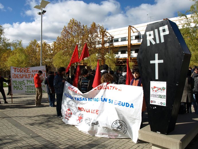 Acto de protesta en el Campus Unamuno de Salamanca