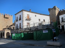 Obras En La Oficina De Turismo De La Plaza Mayor De Cáceres