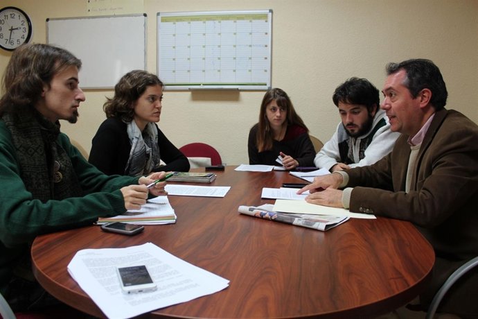 Espadas con miembros del Cadus