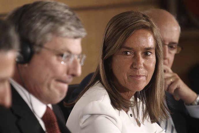 Tonio Borg, comisario europeo de salud, y Ana Mato, ministra de Sanidad