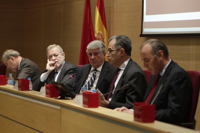 Beteta y Arturo Fernández en una jornada sobre morosidad