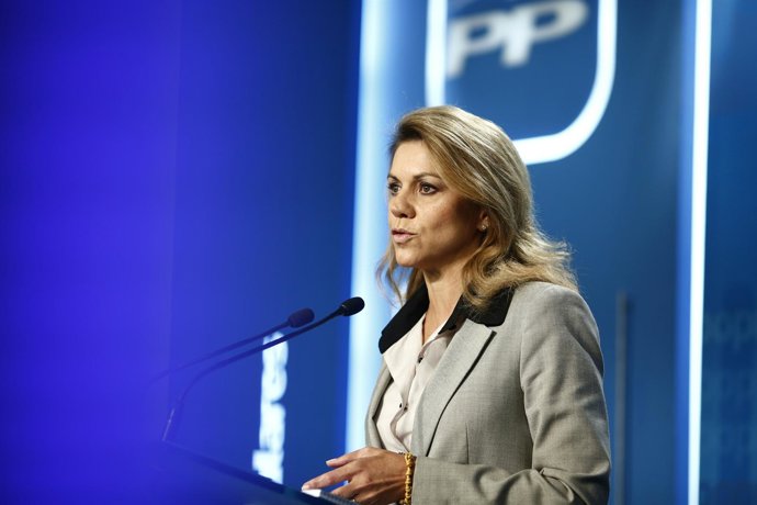 Cospedal hablando en Génova