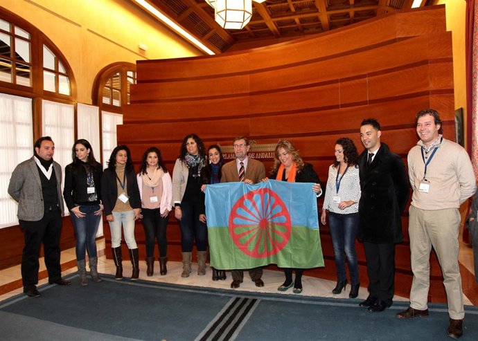 El Parlamento conmemora el Día de los Gitanos de Andalucía