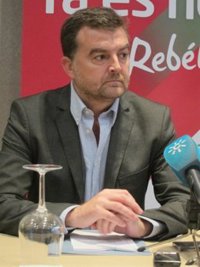 IULV-CA respeta la decisión de Torrijos, defiende su presunción de inocencia y alaba su "altura política"