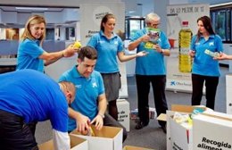 Voluntarios de "la Caixa" recogen en toda España más de 500 toneladas de aliment