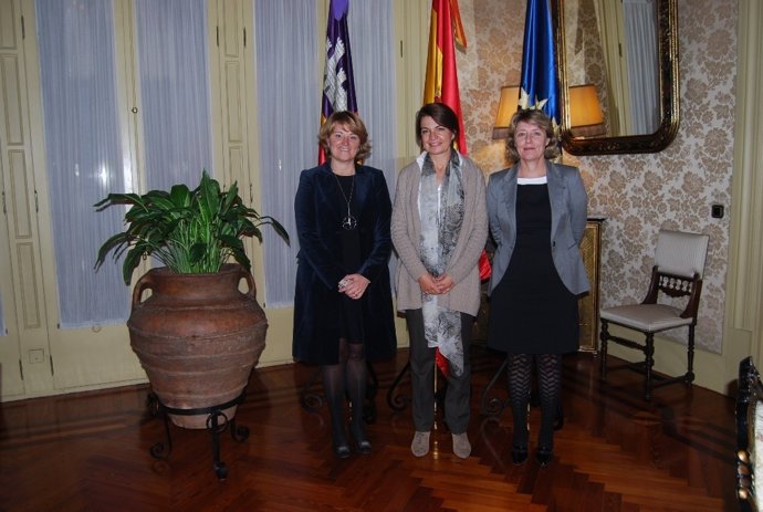 Durán, Estarás y Llinàs en el Parlament