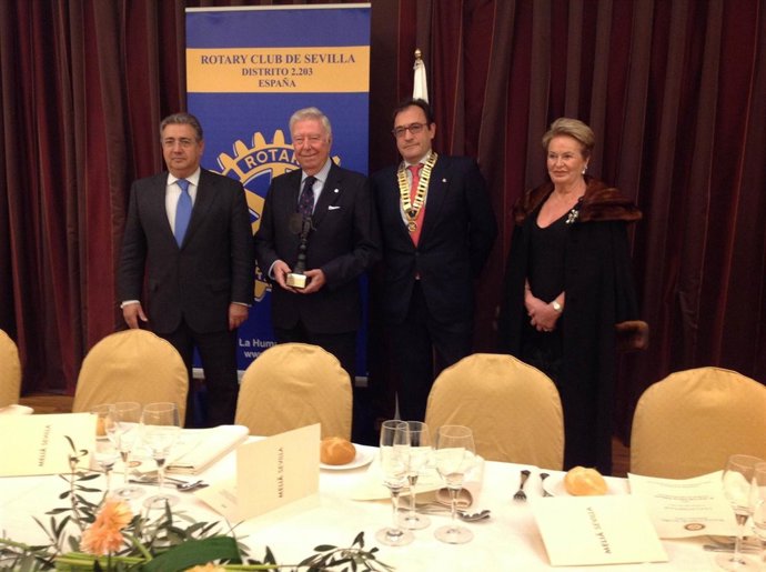 José Luis García Palacios recibe la distinción 'Sevillano del Año 2013'