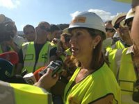 Pastor ratifica que el Eje Atlántico estará finalizado "en esta legislatura"