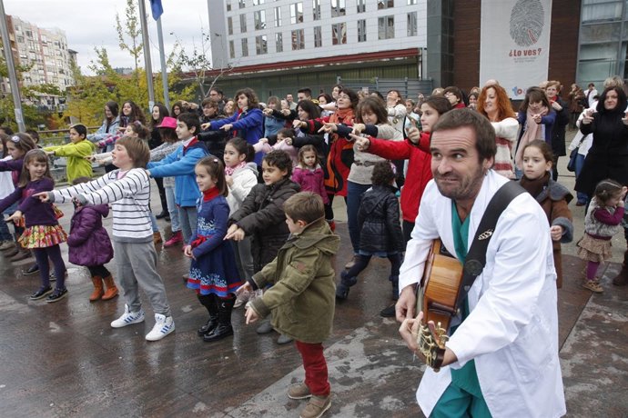 Grabación del videoclip en el edificio 2 de Noviembre de Valdecilla