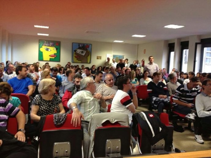 Trabajadores de Panrico, en una asamblea anterior celebrada en la planta.