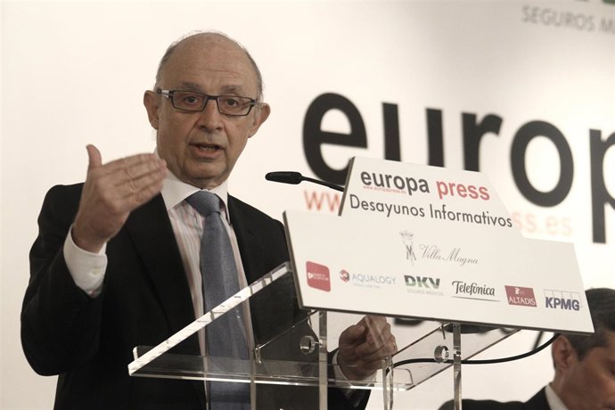 Cristóbal Montoro, en los Desayunos de Europa Press